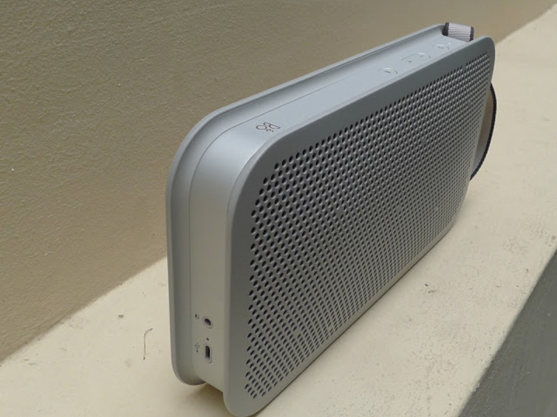 Loa B&O Beoplay A2 Active Chính Hãng-7