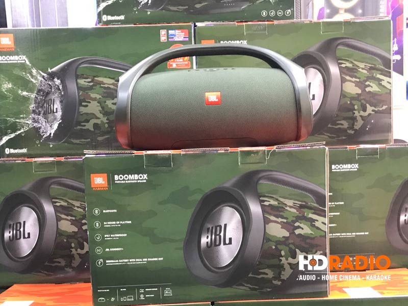 Loa JBL Boombox-11