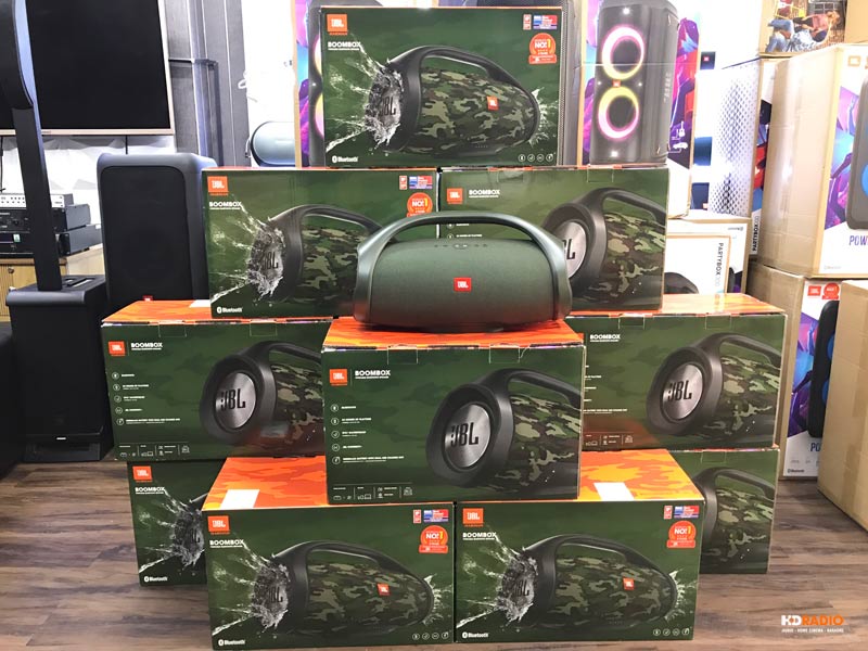 Loa JBL Boombox-12