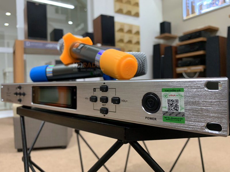 Micro không dây VinaKTV USS 1000 Plus, Dò sóng sạch, Chống hú-2