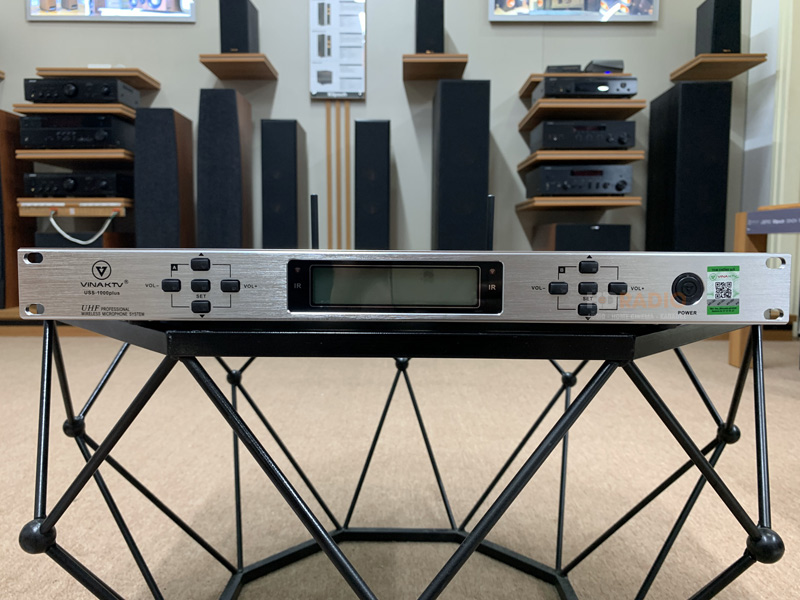 Micro không dây VinaKTV USS 1000 Plus, Dò sóng sạch, Chống hú-5