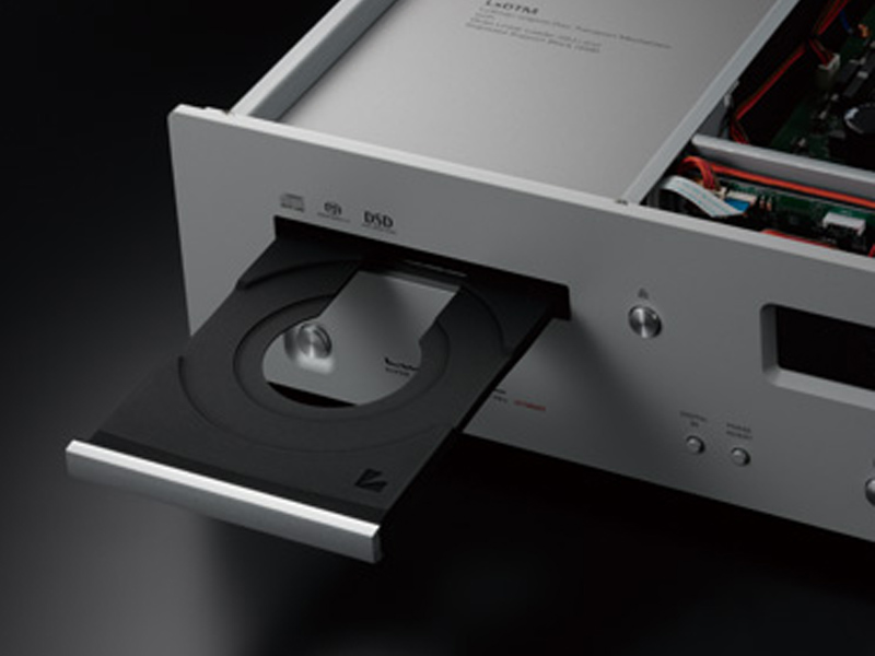 Đầu CD Luxman D05U-11