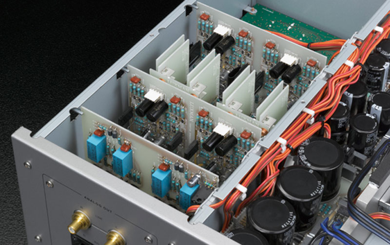 Đầu CD Luxman D08u-13