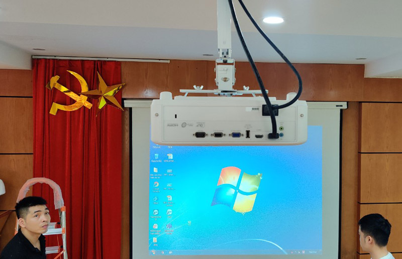 Máy chiếu Viewsonic PG701WU, 3D, 3500 ANSI Lumens-6