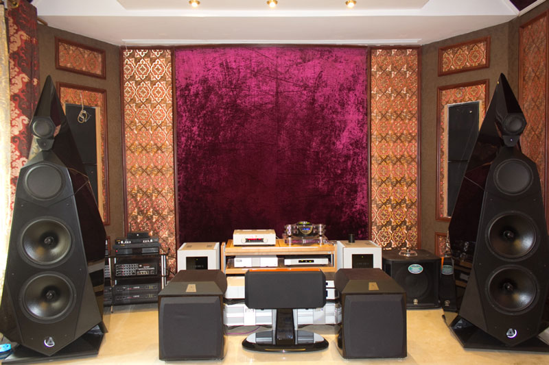 Loa Avalon Tesseract-1