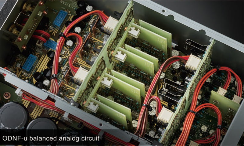 Đầu CD Luxman D-10X-12