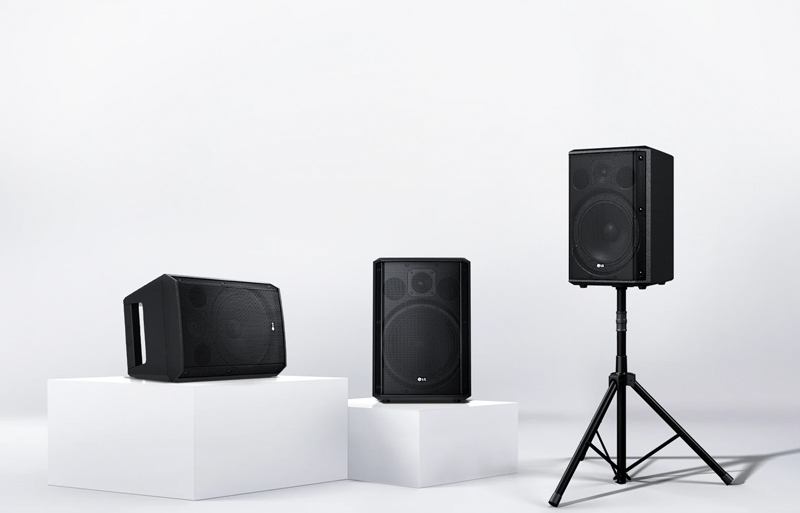 Loa LG XBOOM RM1, Pin 4h, Hỗ trợ karaoke-1