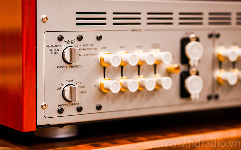 Pre Amply Đèn Luxman CL-1000-5