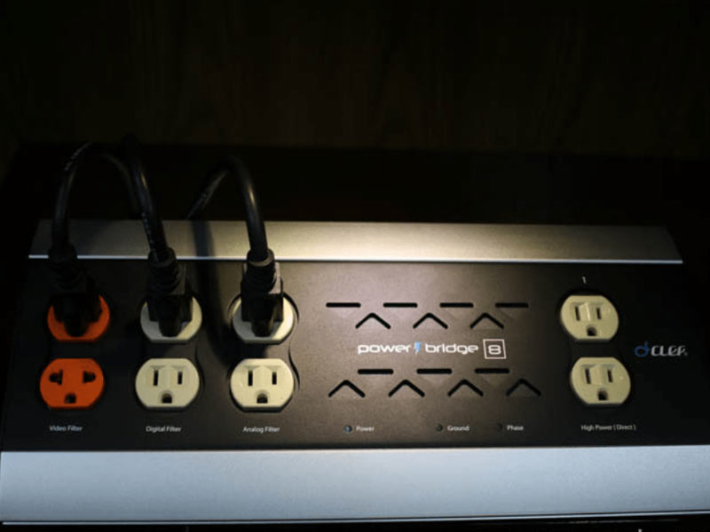 Ổ điện Clef PowerBRIDGE 8-1