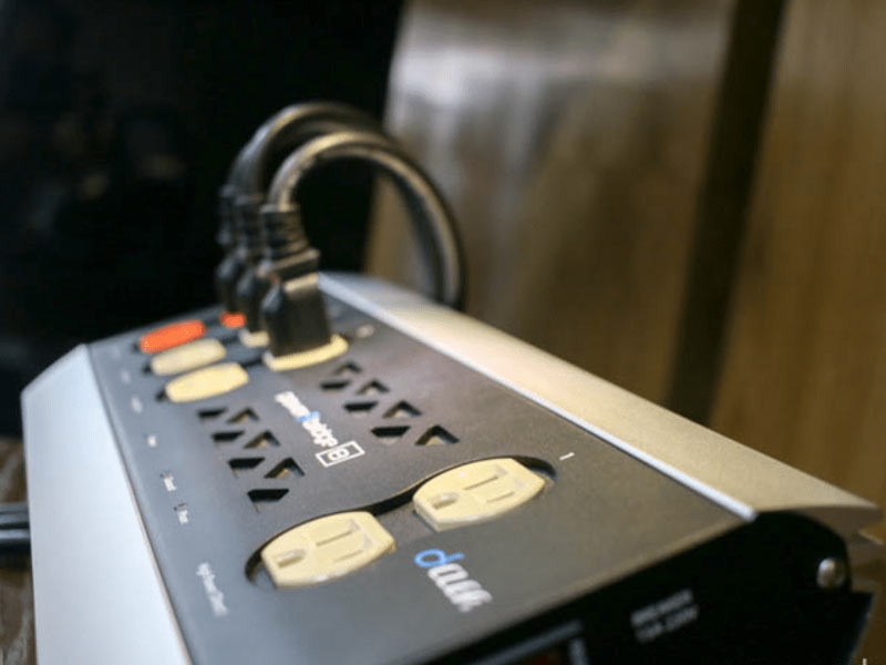 Ổ điện Clef PowerBRIDGE 8-2