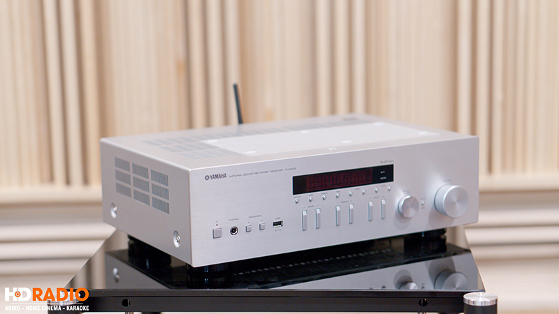 Amply Yamaha R-N402-5