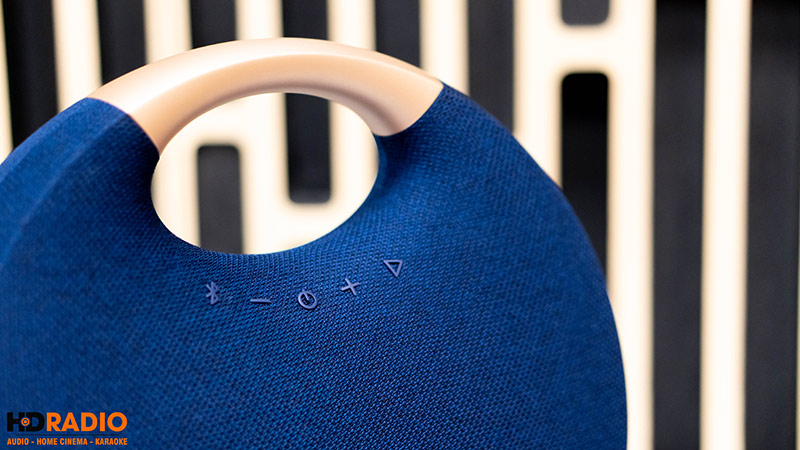 Loa Harman Kardon Onyx Studio 6-4