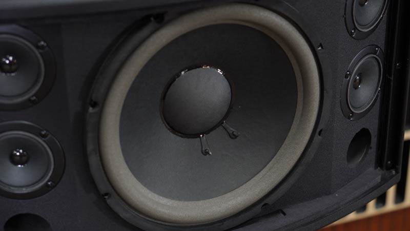 Loa Boston Classic 12, Bass 30cm, 250W-9