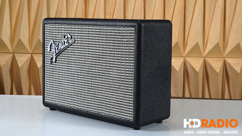 Loa Fender Monterey-2