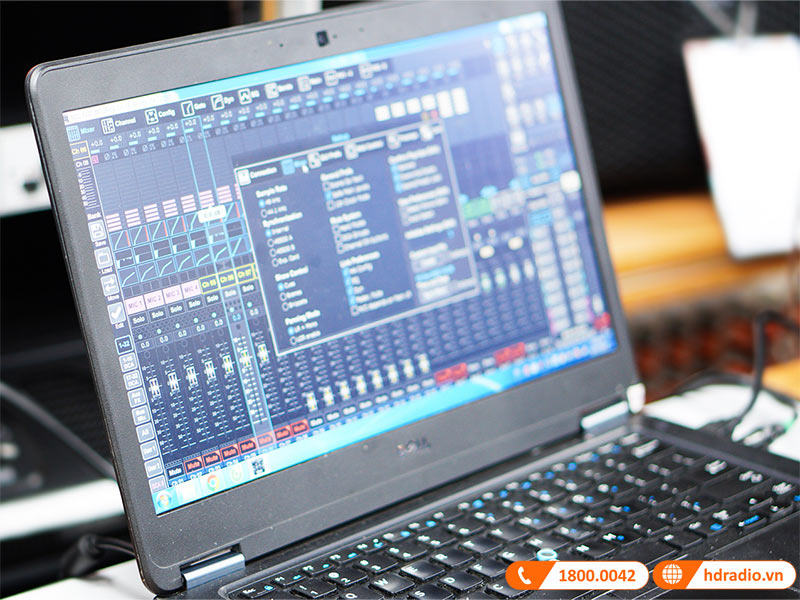 Bàn mixer Midas M32R-15