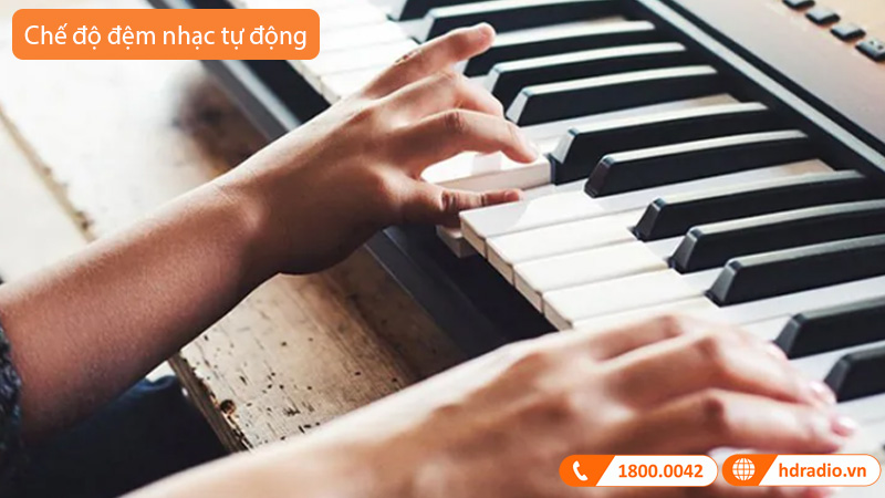 Đàn Organ Yamaha PSR E360-13