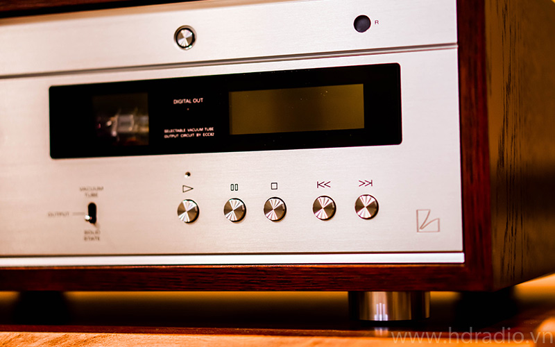 Đầu CD Luxman D-380-23