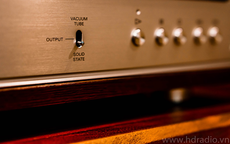 Đầu CD Luxman D-380-25