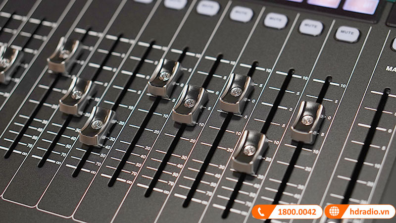 Bàn mixer Midas M32R Live Bundle, 40 kênh Digital-20