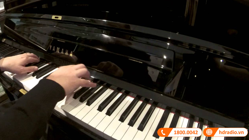 Đàn Piano Yamaha C1X SH3-11