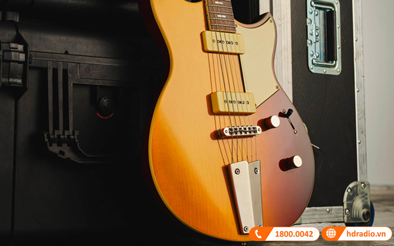 Đàn Guitar Yamaha RSS02T, guitar điện-4
