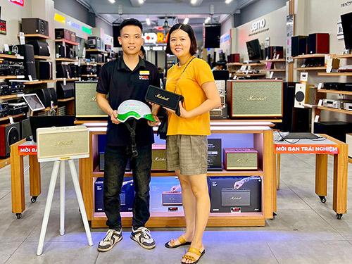 Khách hàng Mua  Hàng Tại HDRADIO 6