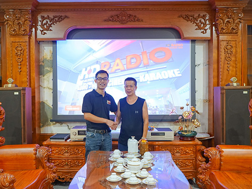 Khách hàng Mua  Hàng Tại HDRADIO 5