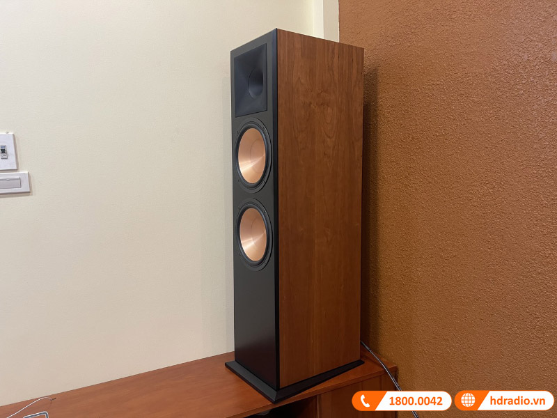 Dàn nghe nhạc của anh Định