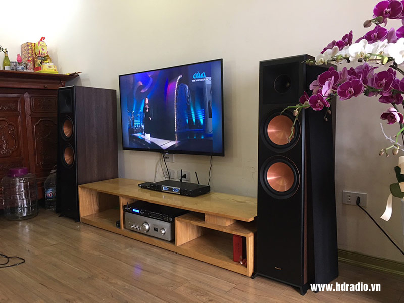 Lắp dàn nghe nhạc hát karaoke đầu xuân cho anh Dũng ở Hoàng Mai (Amply Denon PMA-1600NE, Loa Klipsch RP8000F, Vang cơ JA TF6 Pro, Micro Boston acoustics BAM1)