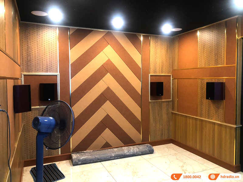 Lắp đặt phòng chiếu phim cho anh Hoàn ở Quận 2, Hồ Chí Minh