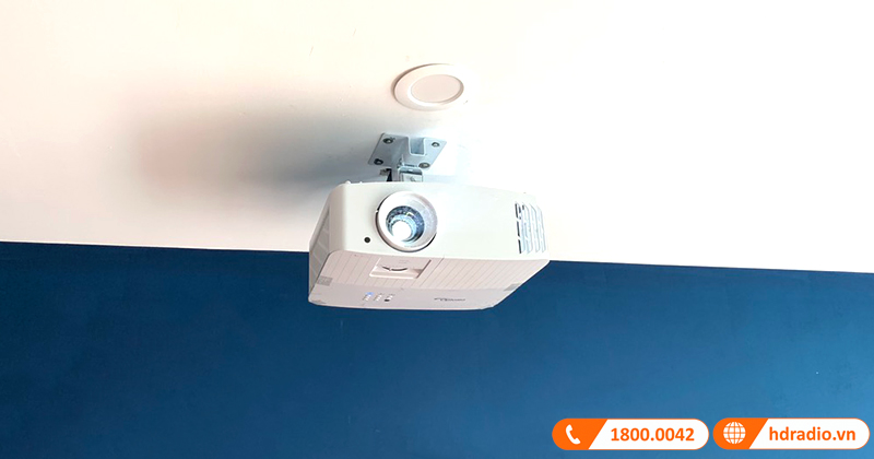 Hoàn thiện hệ thống trình chiếu với máy chiếu 4K Optoma UHD35+ Đỉnh Cao cho anh Bằng ở Gia Lâm, Hà Nội