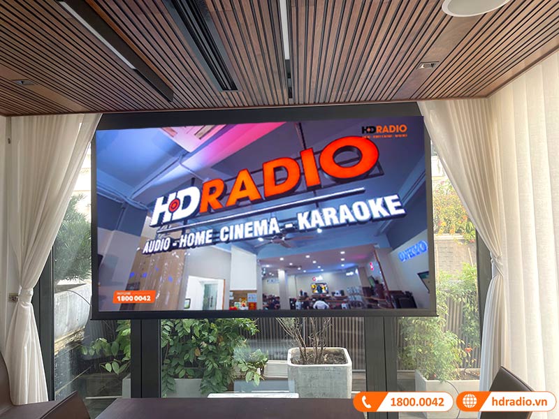 Lap he thong trinh chieu 4k chat luong tri gia hon 101 trieu dong cho anh Chien o Thanh Xuan, Ha Noi