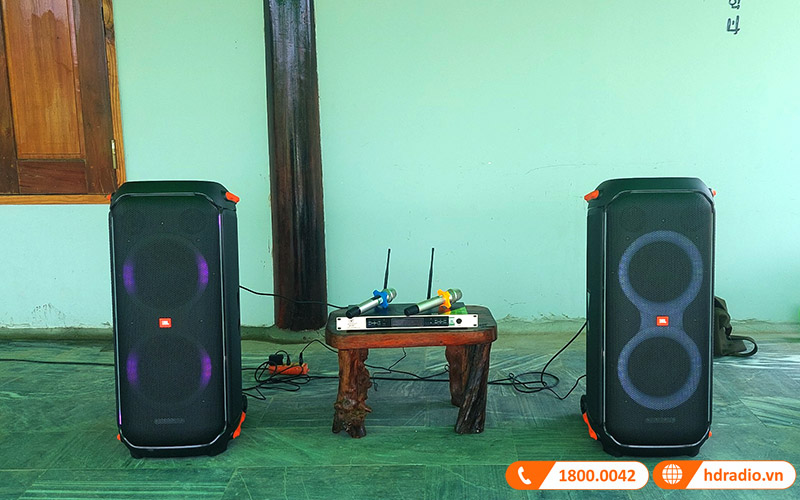 Ảnh thực tế loa JBL Partybox 710 tại hệ thống karaoke được hdradio phối ghép, lắp đặt cho khách hàng