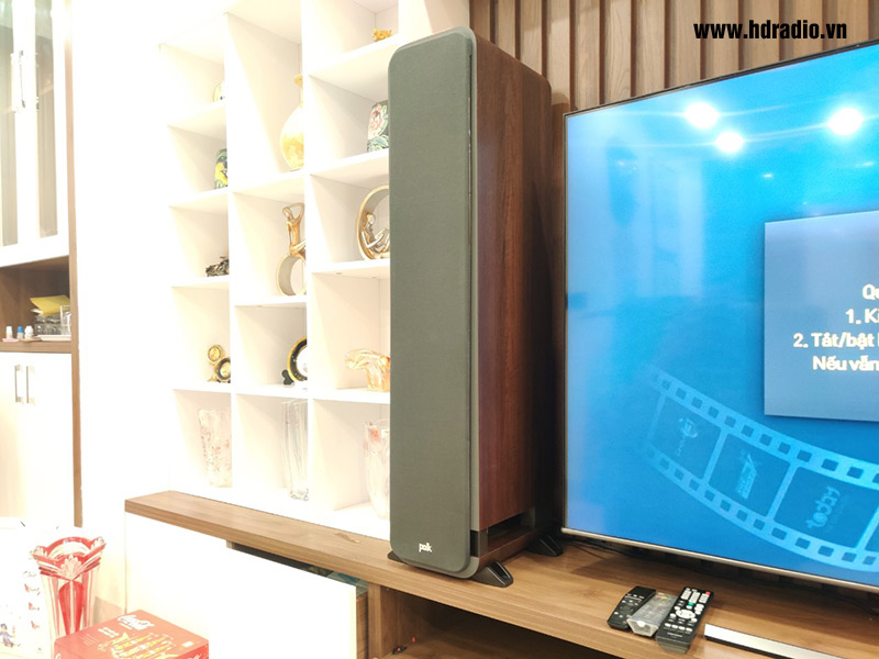 Lap dat loa Polk Audio Signature S55