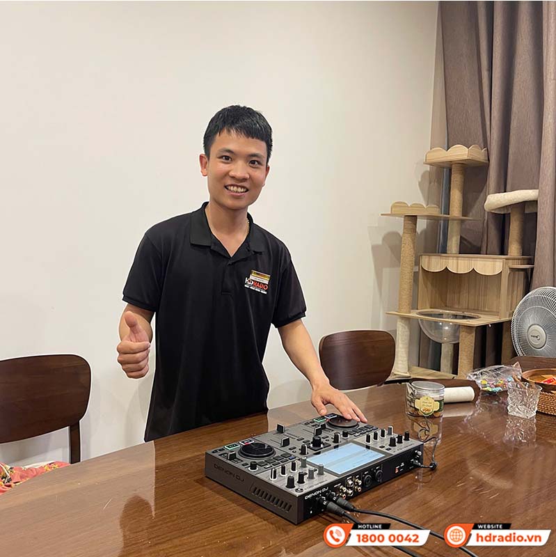 Bàn DJ Denon Prime Go+ (plus) pin 5h, USB độc lập, Engine DJ, Serato, Virtual DJ, Wifi, 3.68kg, Mới-12