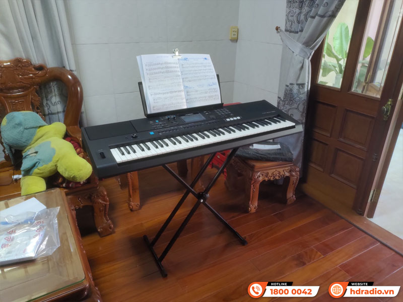 Bàn giao đàn organ Yamaha PSR-EW425 gần 11tr cho anh Tấn Bàn giao đàn organ Yamaha PSR-EW425 gần 11tr cho anh Tấn
