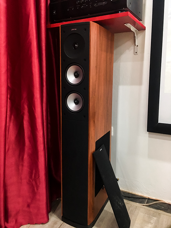 lap-dat-phong-chieu-phim-cho-chi-hong-tai-quan-hoang-mai-ha-noi-2