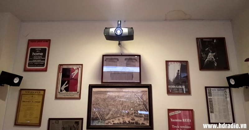 Hoàn thiện hệ thống trình chiếu cao cấp của chị Trang ở Quận 2 (Máy chiếu 4k BenQ W5700, Cáp HDMI 12m Liton Chuẩn 2.0)