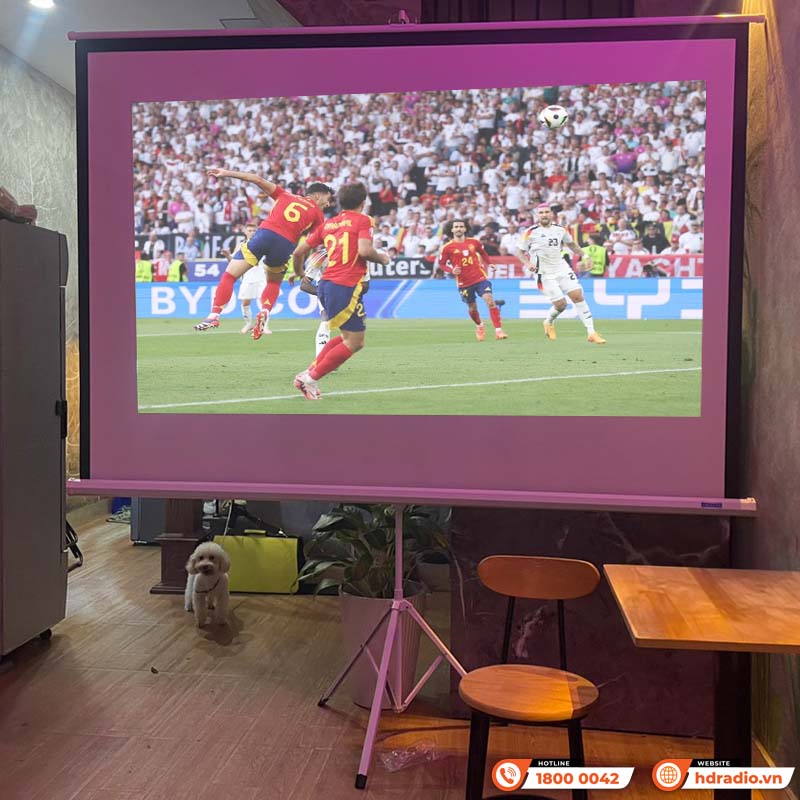 Lắp đặt hệ thống trình chiếu cho quán Still Coffee của chị Hương Lắp đặt hệ thống trình chiếu cho quán Still Coffee của chị Hương