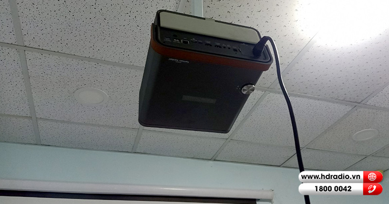 Lắp trọn bộ máy chiếu 4K coi bóng đá cho Anh Hoàng ở Tân Bình (Máy chiếu 4K ViewSonic X10-4K plus, màn chiếu điện EXZEN 100 chính hãng)