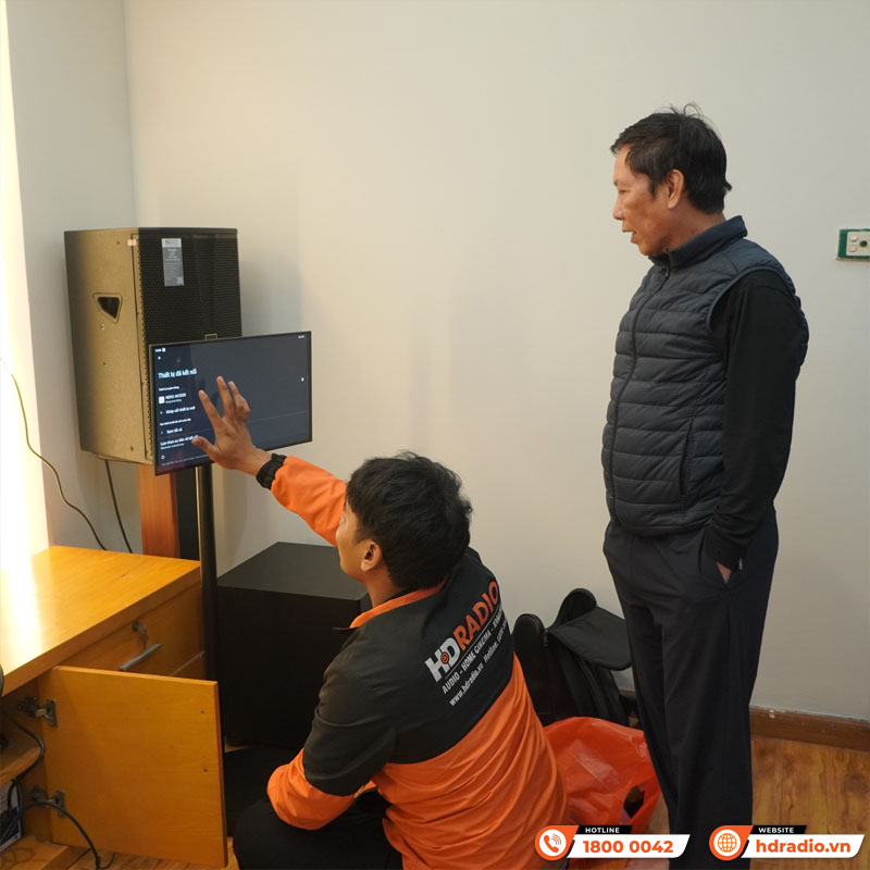 Lắp dàn karaoke GD83 kết hợp sub Paramax 1000 và màn hình Tomko cho chú Cầm Lắp dàn karaoke GD83 kết hợp sub Paramax 1000 và màn hình Tomko cho chú Cầm