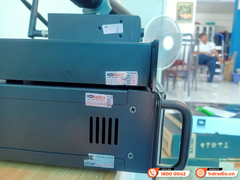 Lắp bộ dàn karaoke trị giá gần 37 triệu cho anh Thi ở HCM Lắp bộ dàn karaoke trị giá gần 37 triệu cho anh Thi ở HCM