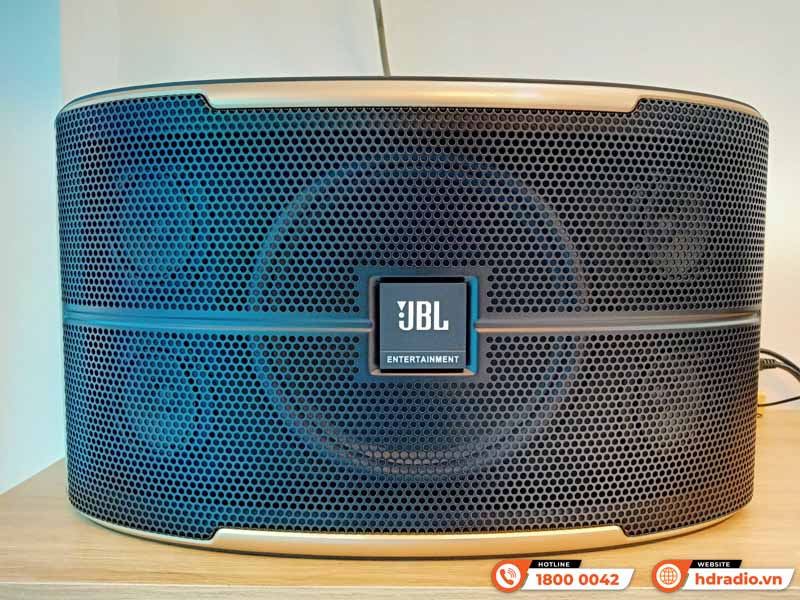 Lắp bộ dàn karaoke trị giá gần 37 triệu cho anh Thi ở HCM