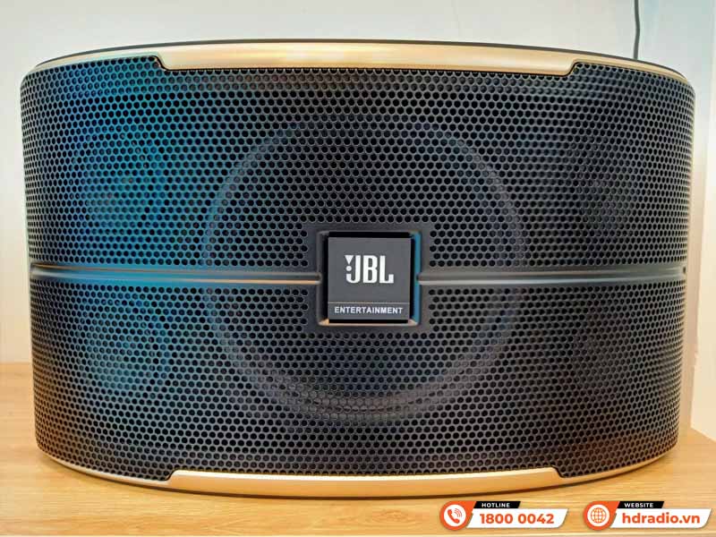 Lắp bộ dàn karaoke trị giá gần 37 triệu cho anh Thi ở HCM