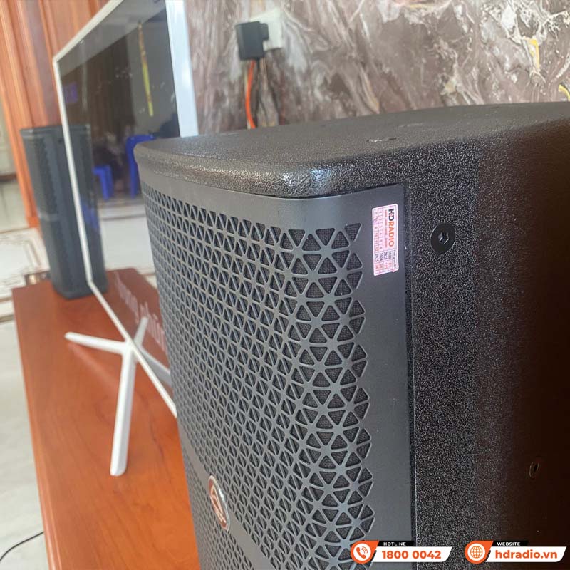 Lắp dàn karaoke trị giá hơn 36 triệu cho anh Đức ở Hà Nội