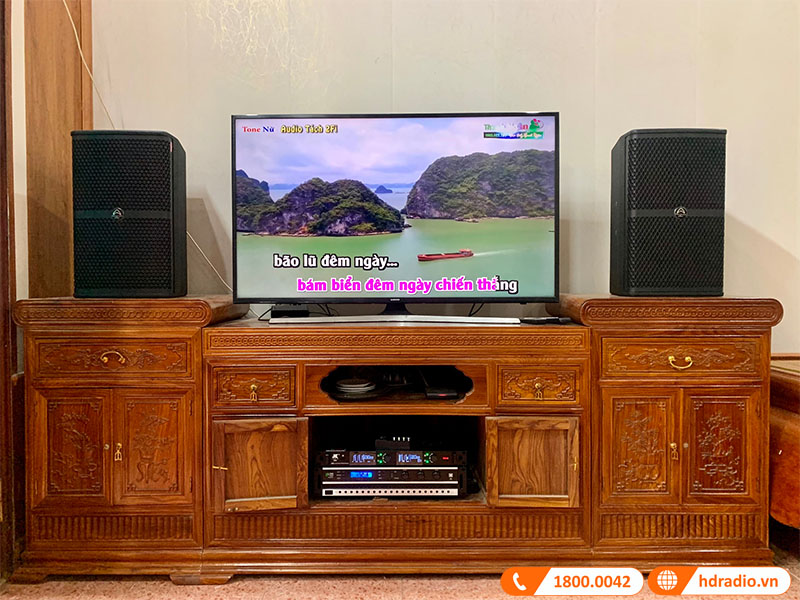 dàn karaoke trị giá gần 43 triệu đồng của chị Dung
