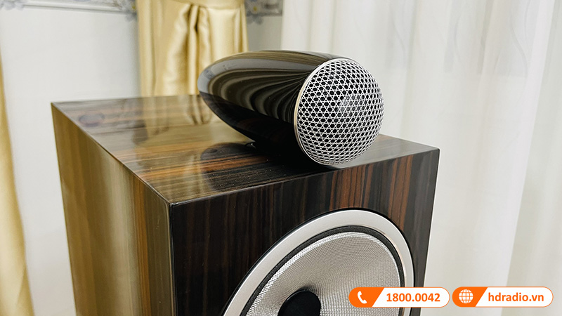 Loa B&W 702 Signature