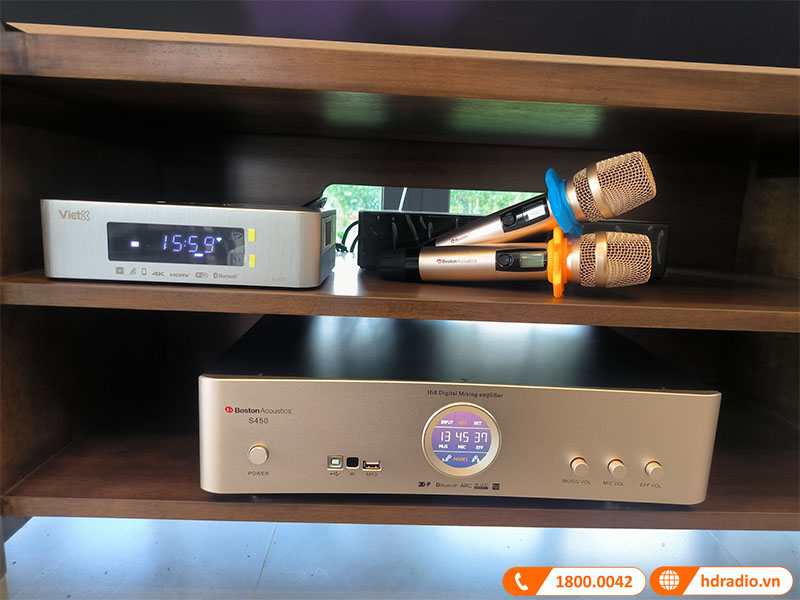 ảnh thực tế dàn nghe nhạc, hát karaoke của anh Khải