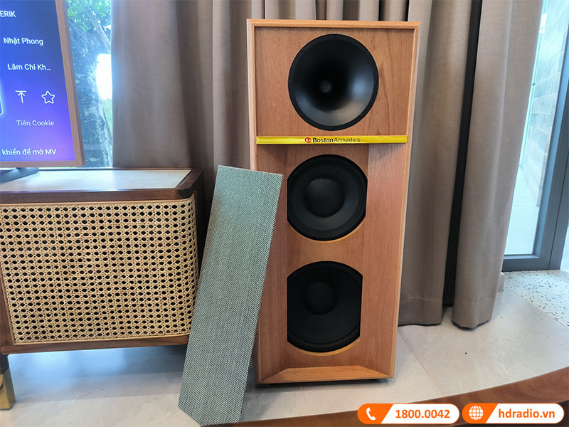 ảnh thực tế dàn nghe nhạc, hát karaoke của anh Khải