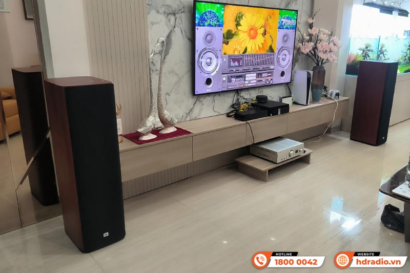 Dàn nghe nhạc của anh Thiện ở Hồ Chí Minh Dàn nghe nhạc của anh Thiện ở Hồ Chí Minh